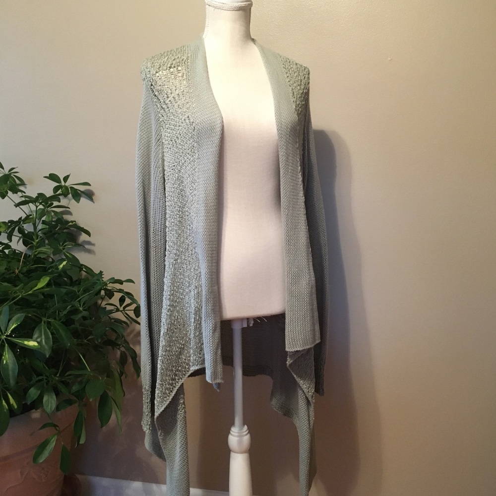 Chico's Sz 3 Pale Green Crochet Macrame Open Front Shrug